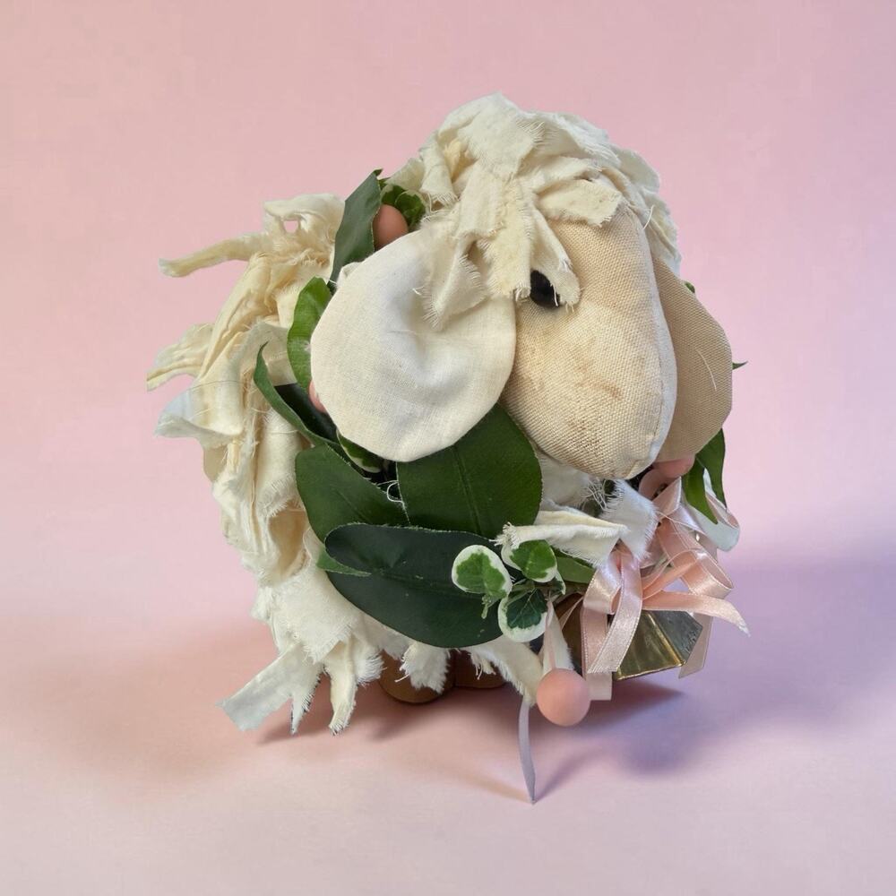 Vintage Handmade Ragged Fabric Sheep Primitive Neck Garland Beaded Eyes Country